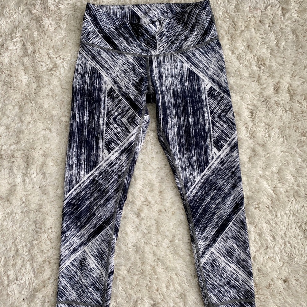 Lululemon Abstract Capri - image 1